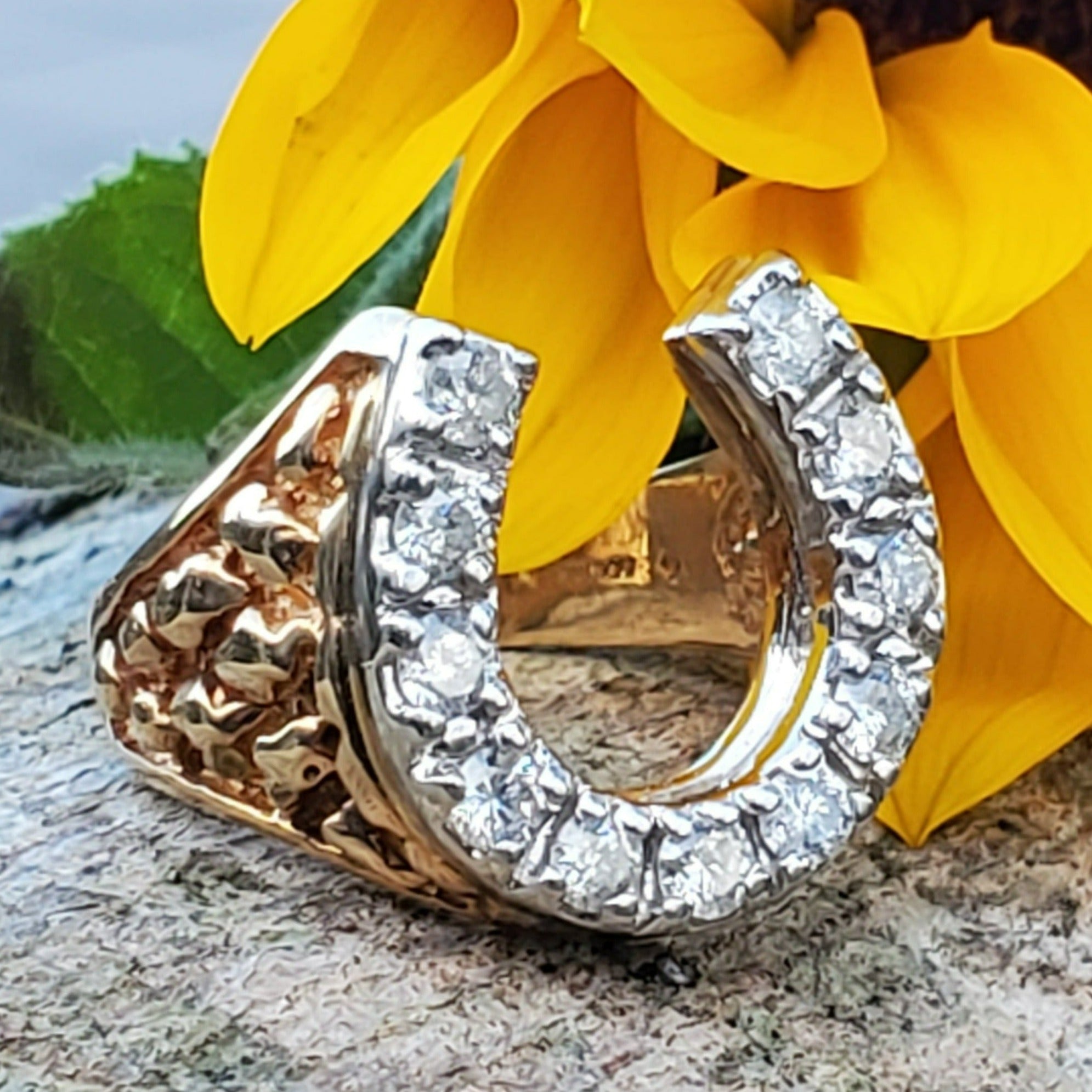 10K Yellow Gold 1 CTW Diamond Nugget Horse Shoe Ring   DGR-23290