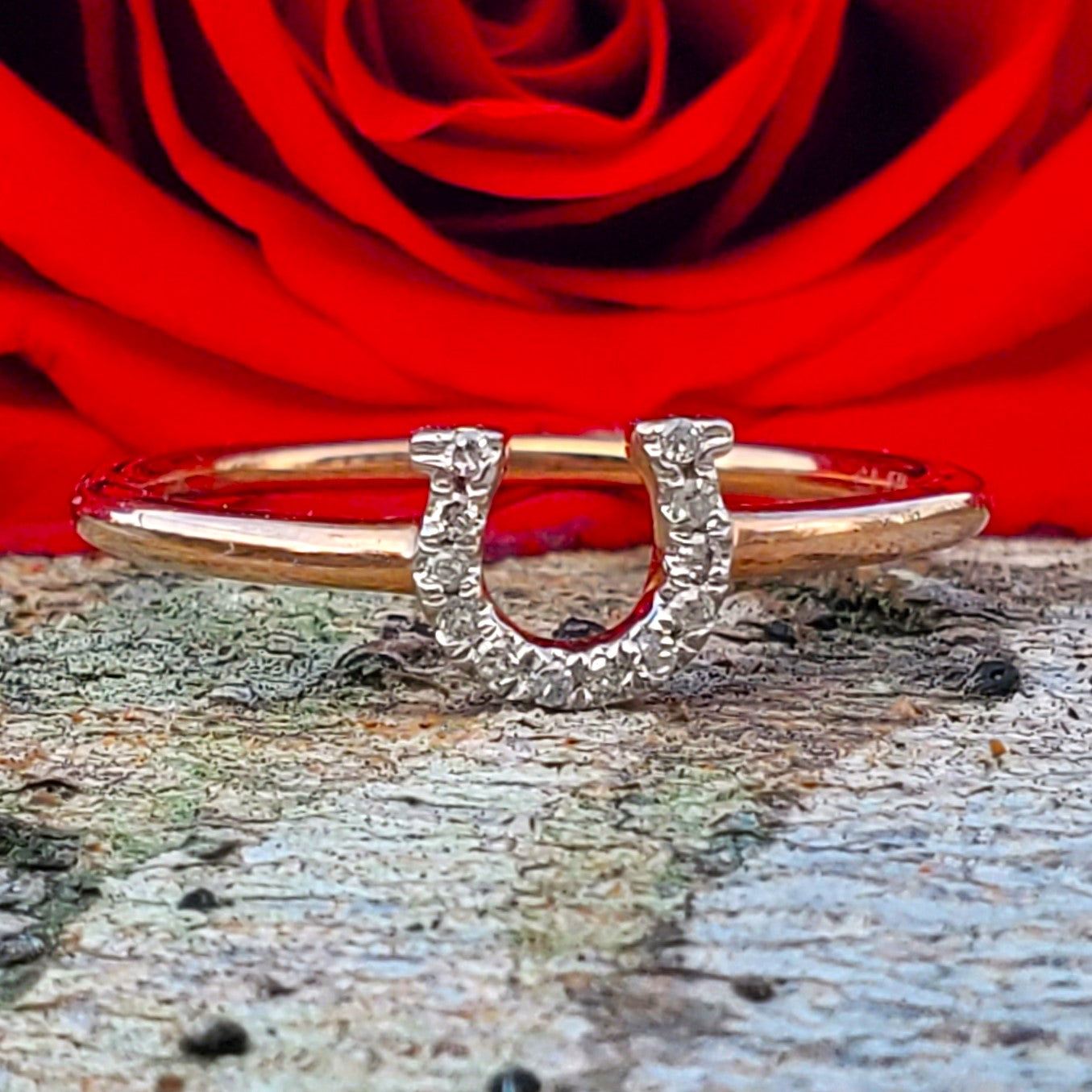 10k Rose Gold Diamond Horse Shoe Ring   DFR-26023
