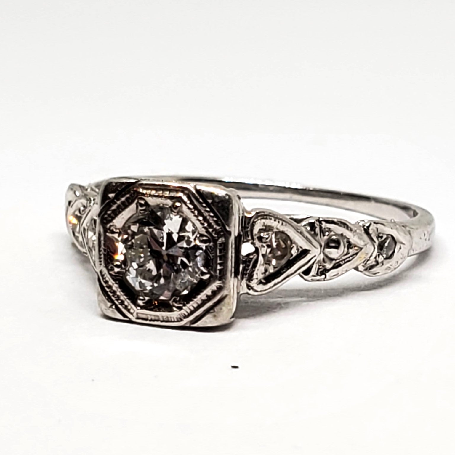 18K White Gold Old European Cut Diamond Ring DEJ-24472
