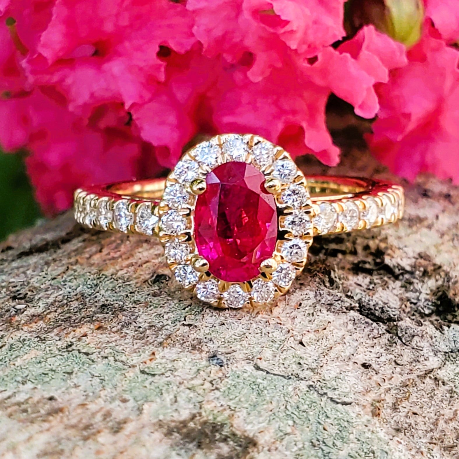 14k Yellow Gold Diamond & Ruby Ring DCR-24722