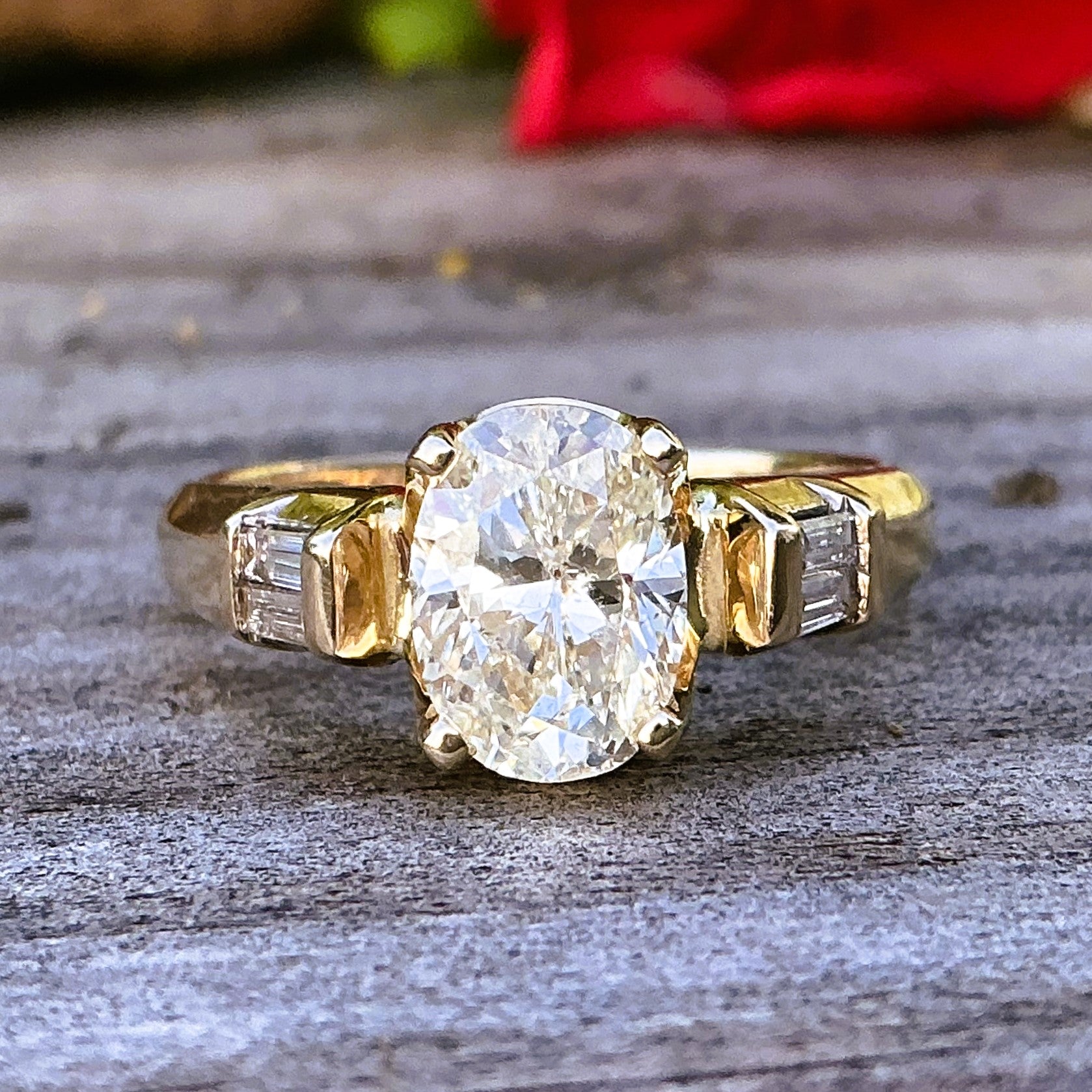 14K Yellow Gold 1.70CTW Oval Diamond Ring DSR-23800