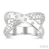 1/10 Ctw Split Criss Cross Round Cut Diamond Fashion Ring in Sterling Silver