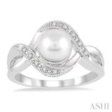 7X7 MM Round Shape Cultured Pearl and 1/20 Ctw Round Cut Diamond Ring in Sterling Silver