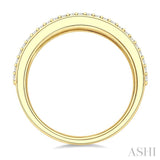 3/8 Ctw Twin Row 1.50MM Round Cut Emerald and Round Cut Diamond Border Precious Fashion Band in 14K Yellow Gold