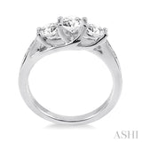 1/2 Ctw Diamond Engagement Ring with 1/4 Ct Round Cut Center Stone in 14K White Gold