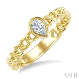 1/5 Ctw Bezel Set Pear Cut Diamond Curb Link Fashion Ring in 14K Yellow Gold