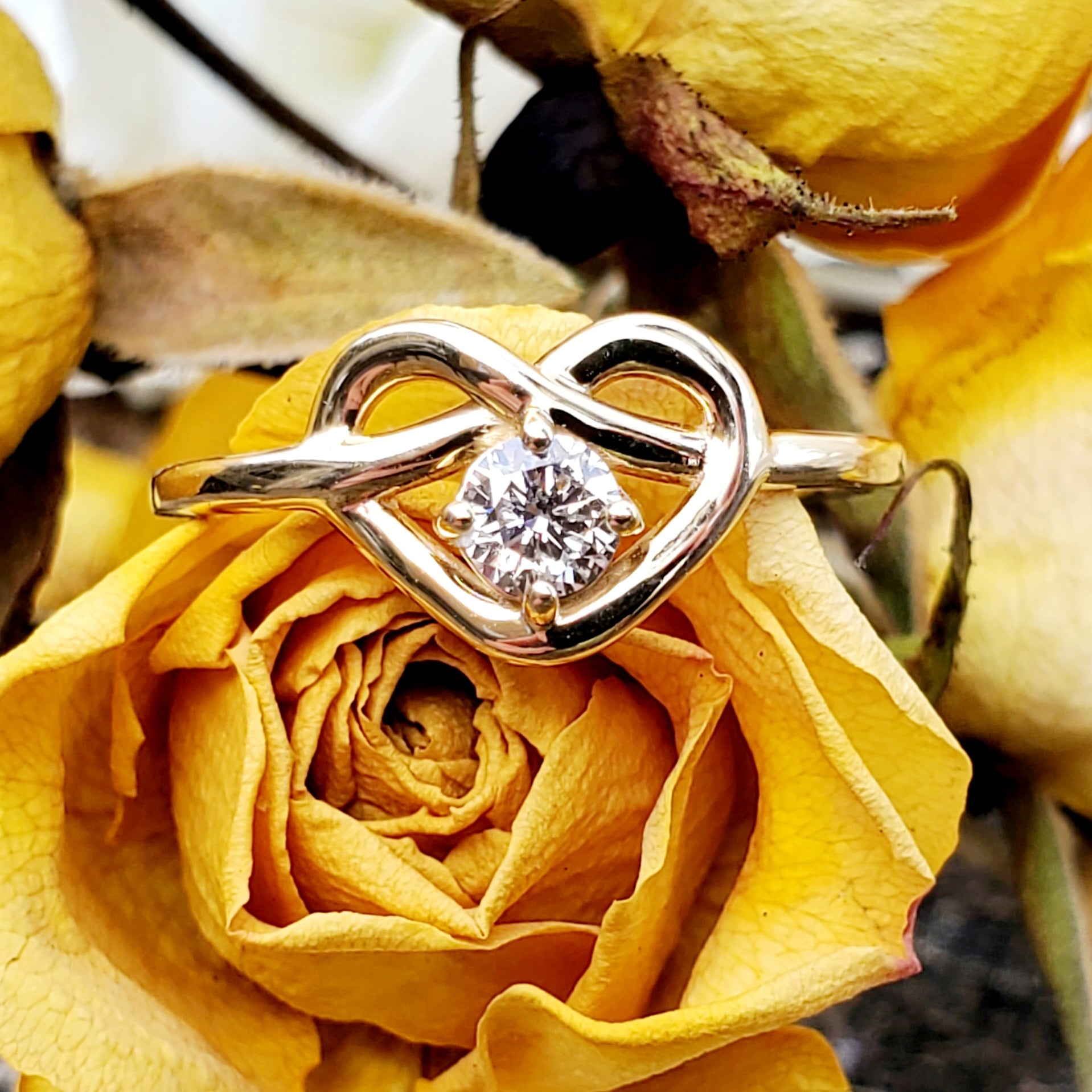 14K Yellow Gold Diamond Love Knot Heart Ring DFR-26044 – Heritage