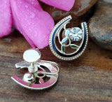 Vintage Horseshoe Black Enamel Flower Earrings ZGF-05059