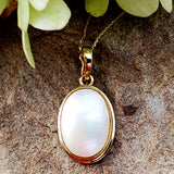 14k Yellow Gold Oval White Mother Of Pearl Pendant DEJ-24742