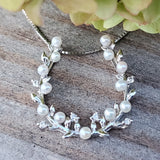 18k White Gold Diamond & Pearl Horse Shoe Pendant DPD-26976