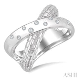 Sterling Silver Diamond Criss-Cross Fashion Ring SDM-11400