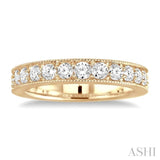 3/4 ctw Round Cut Diamond Wedding Band in 14K Yellow Gold