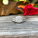 10K White Gold Diamond Cluster Halo Ring with Band DBS-22929