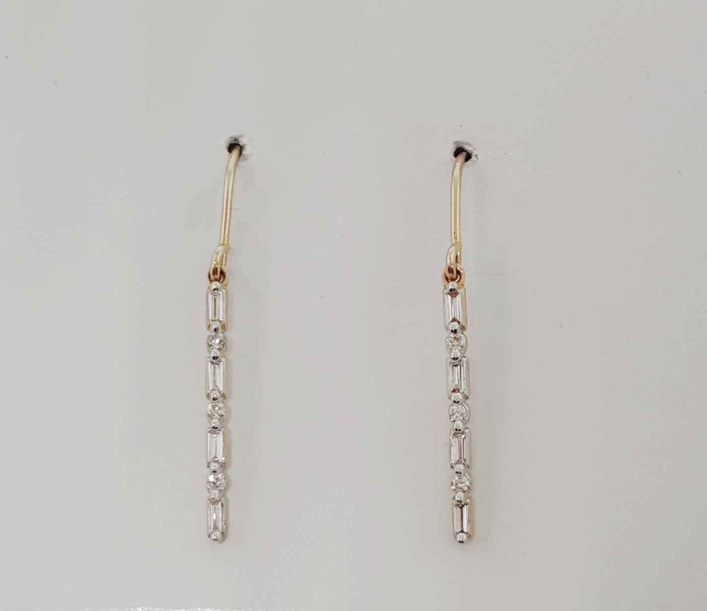10k Yellow Gold .15 CTW Baguette Diamond Earrings DER-25780
